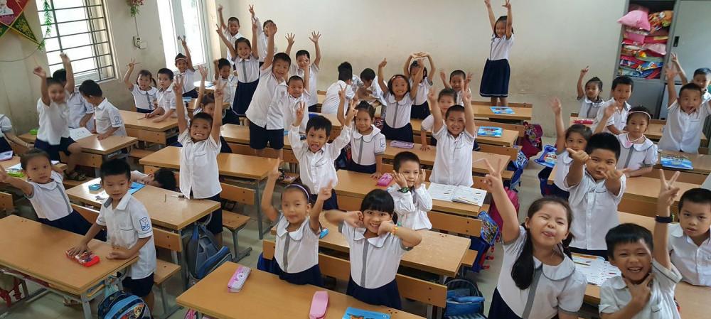 Vietnamese classroom of kids